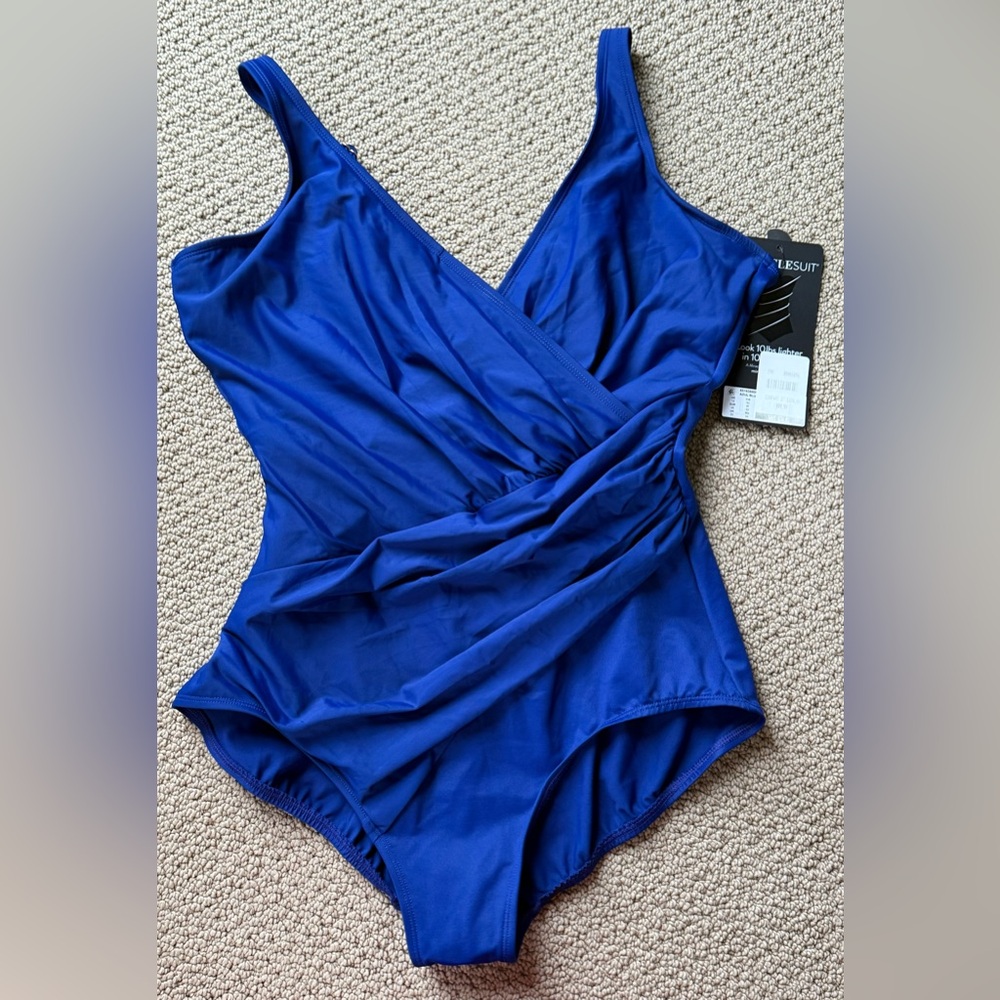 Miraclesuit Women’s Vibrant Royal Blue Swimsuit Size 18DD